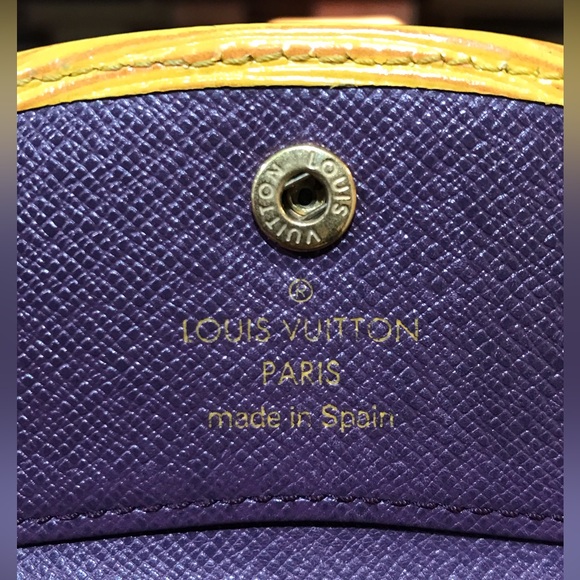 Louis Vuitton Epi Card Holder/ Coin Purse ππ€©π₯ - Picture 8 of 11
